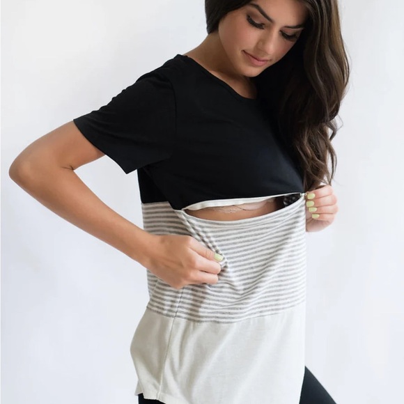 NWOT Black & White Striped Color Block Women's Maternity Nursing Top Sz XS - Picture 2 of 10